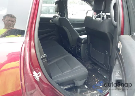 2017 Jeep Grand Cherokee Laredo 4X4 from USA, damaged, VIN 1C4RJFAGXHC688571